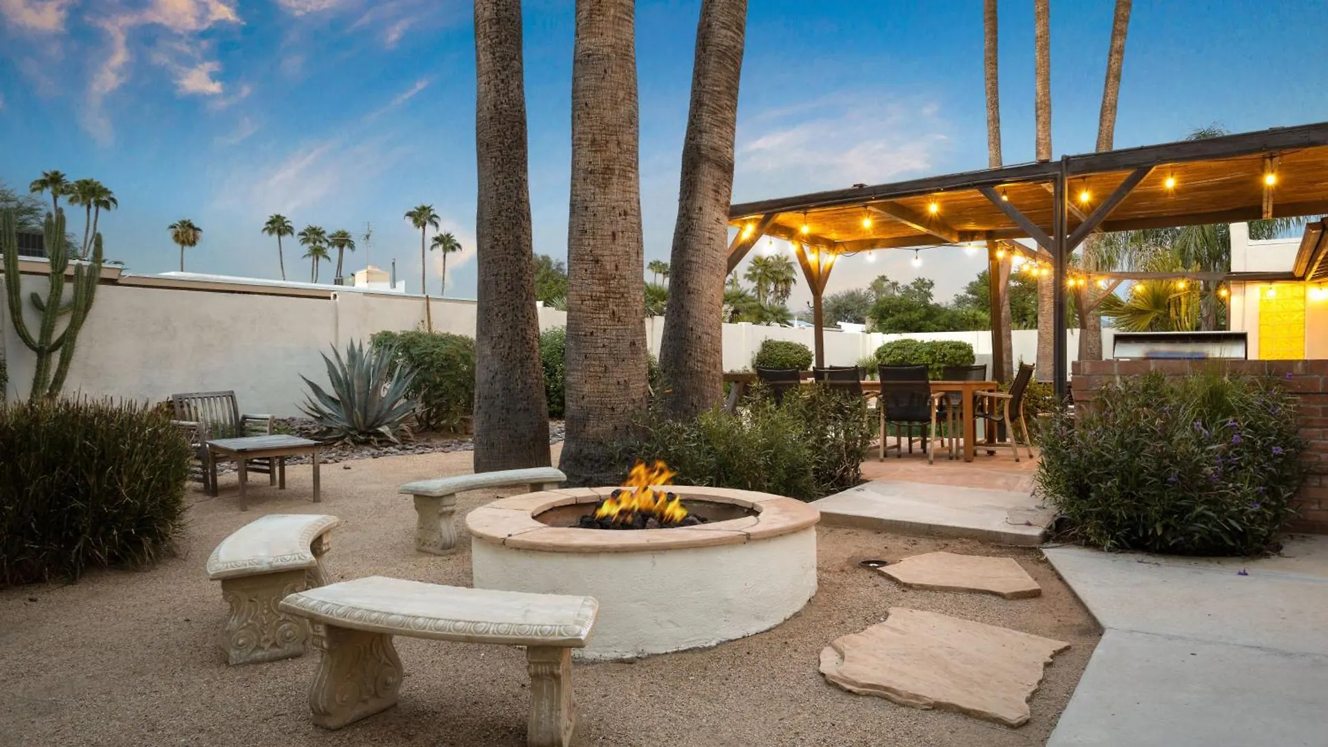 Holiday home Casa Voltaire By Porter Luxury Heated Pool Spa In Scottsdale Az United States